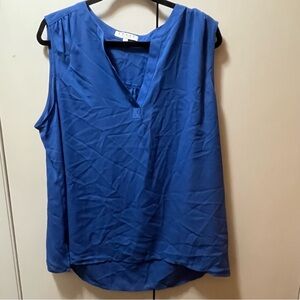 Chaus Blue Sleeveless Relaxed VNeck Blouse